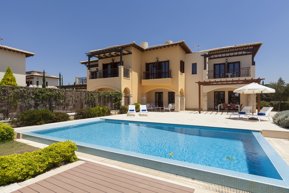 Cheap Villa Holidays With Flights No Car Needed